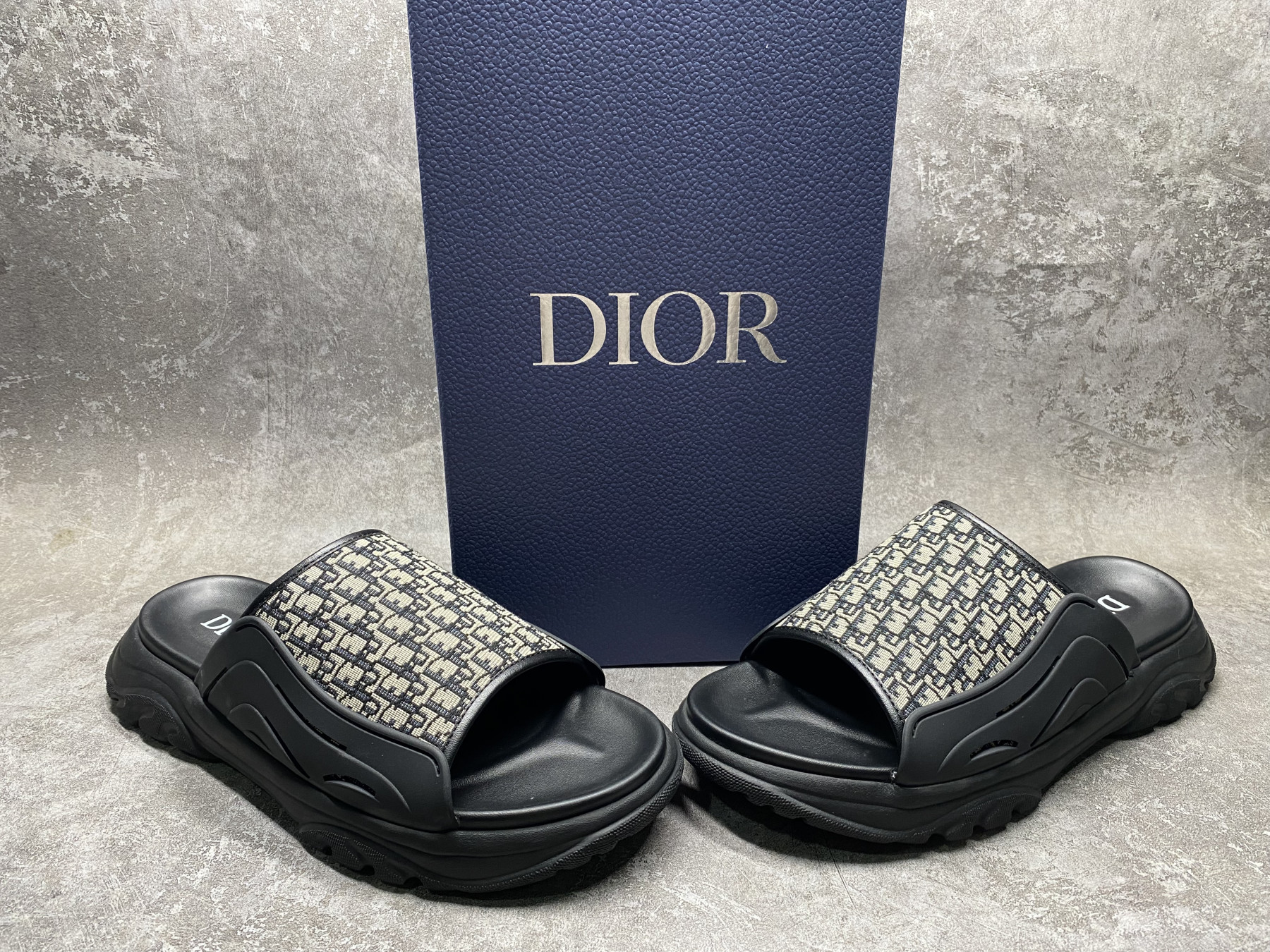 UA D10r Sandal