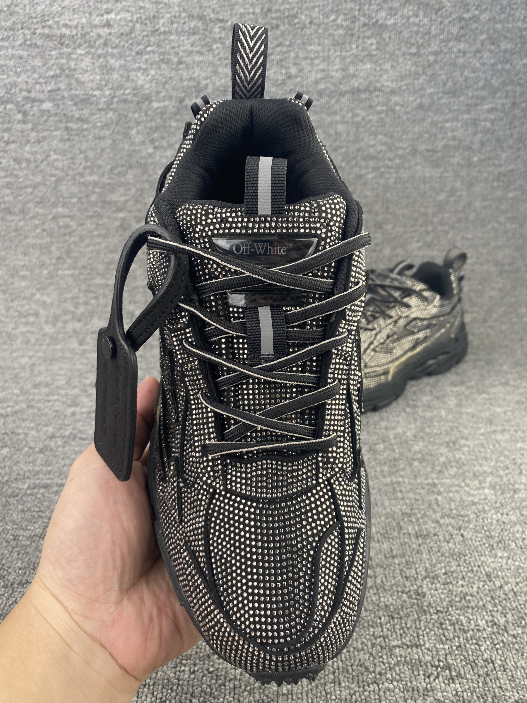 UA Off-White "BE RIGHT BACK"