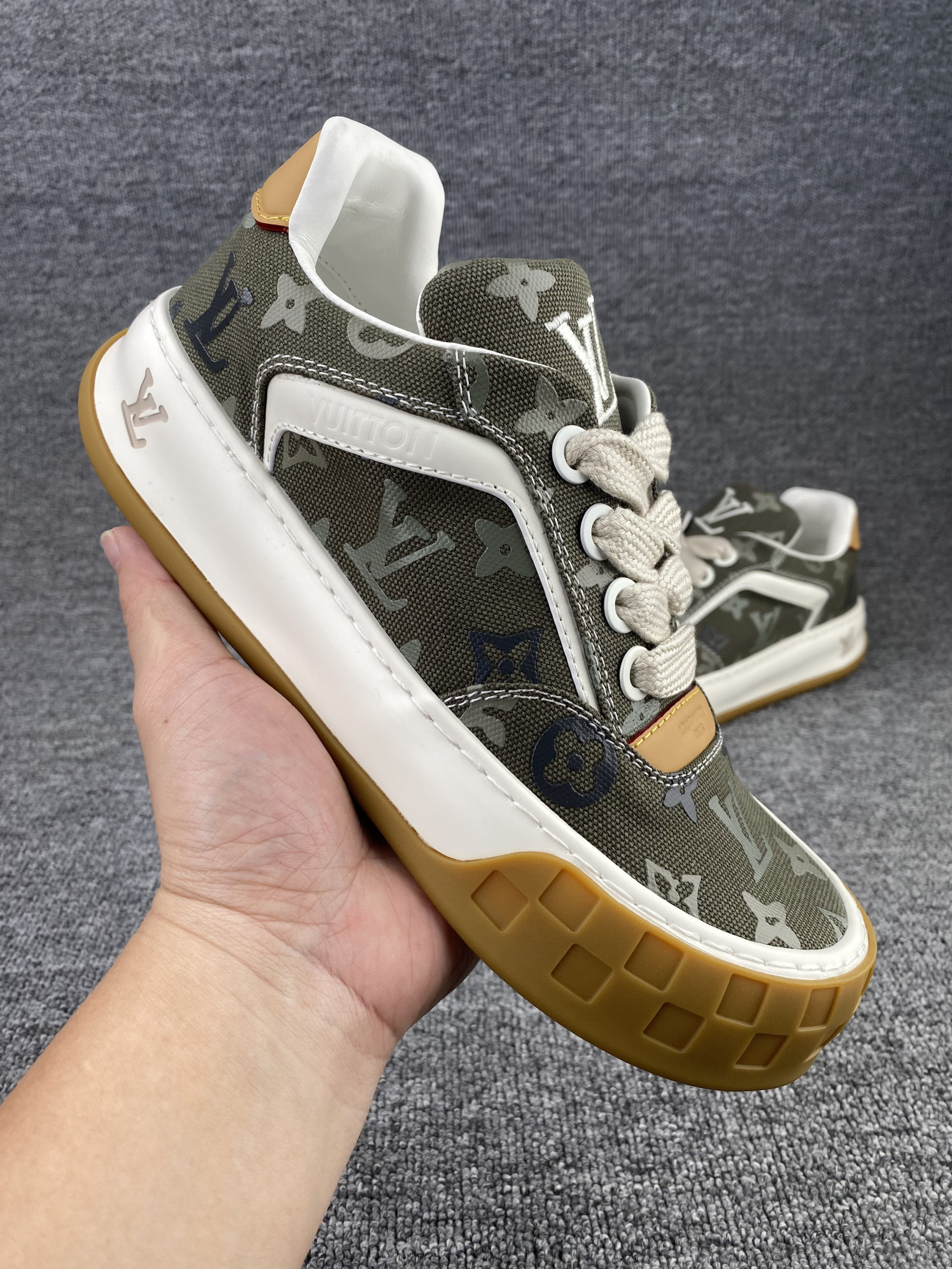 UA LV Tilted Sneaker