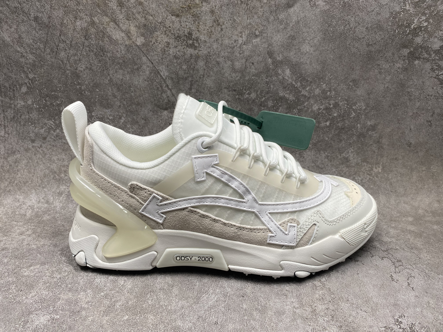 UA Off-White Odsy-2000 Sneaker