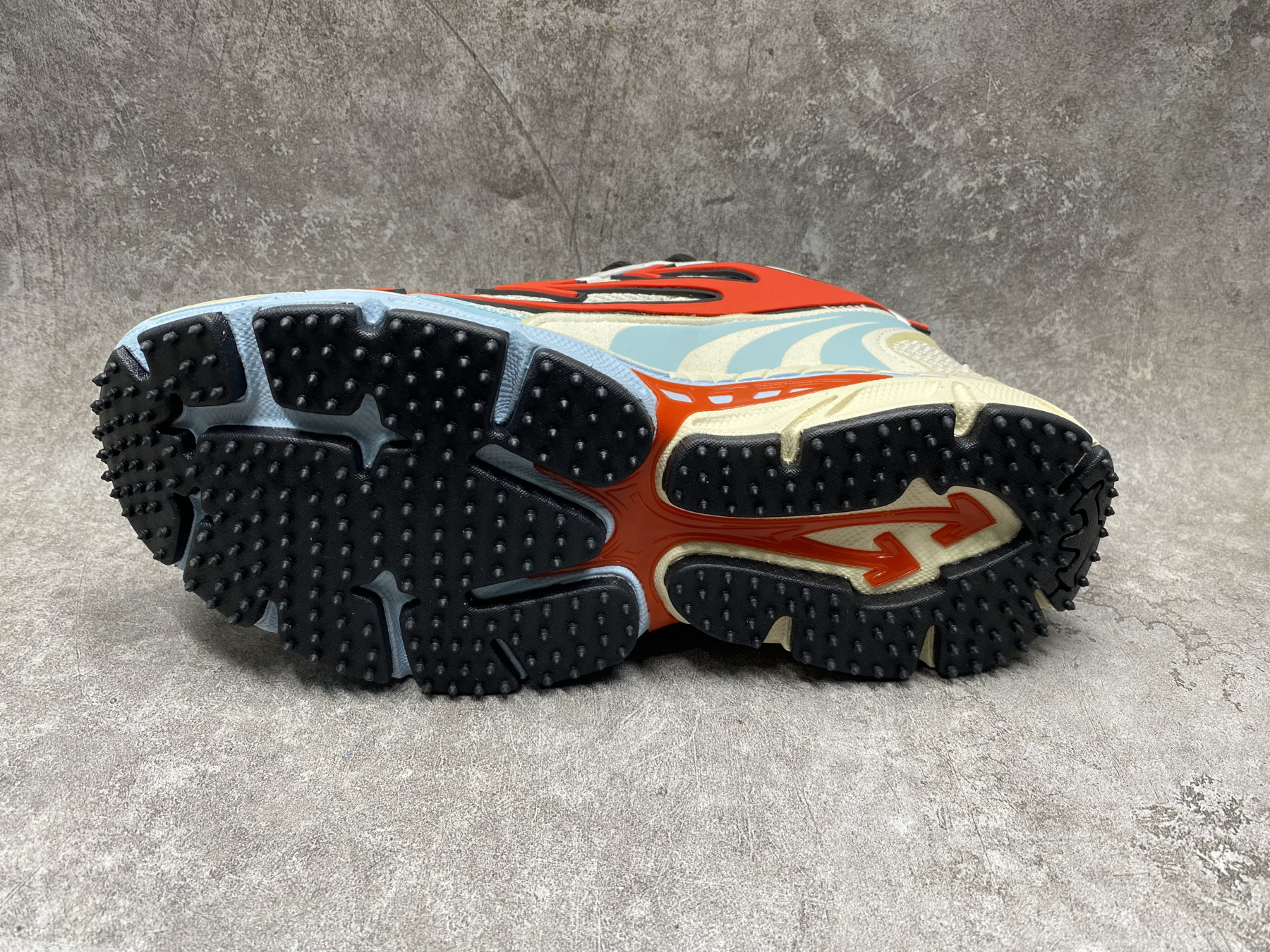 UA Off-White "BE RIGHT BACK"