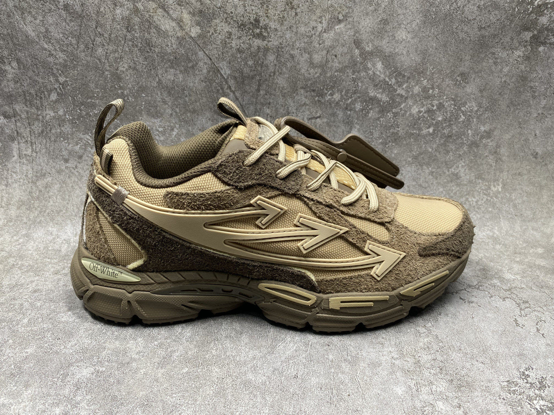 UA Off-White "BE RIGHT BACK"