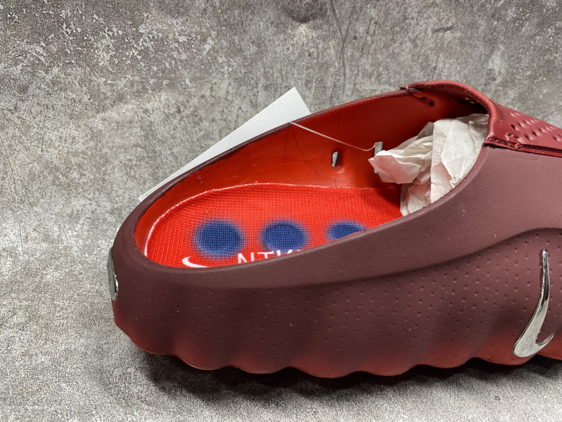 Nike Mind 001 Slide (Runs one size small)
