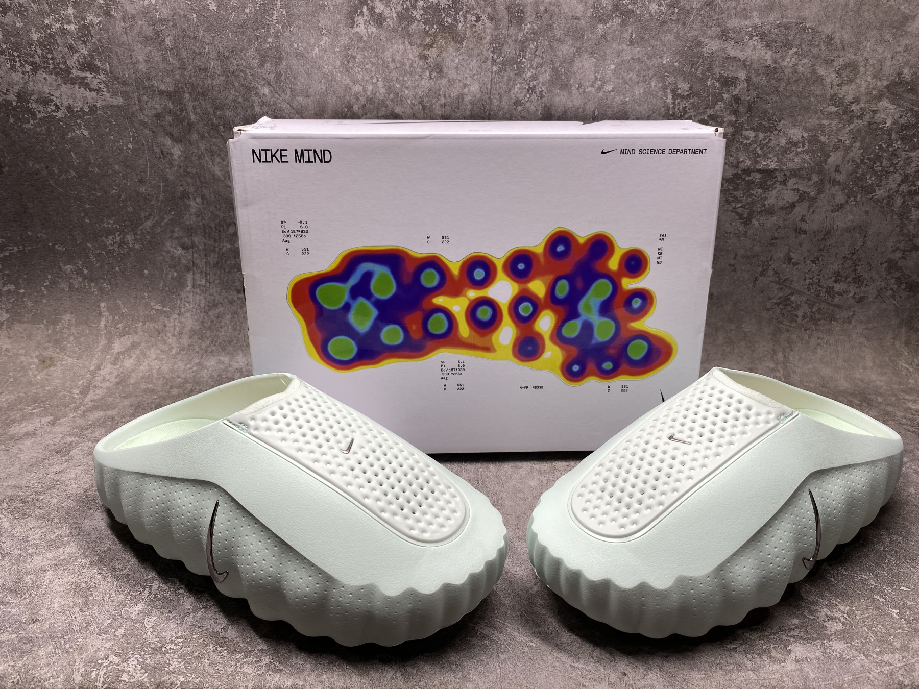 Nike Mind 001 Slide (Runs one size small)