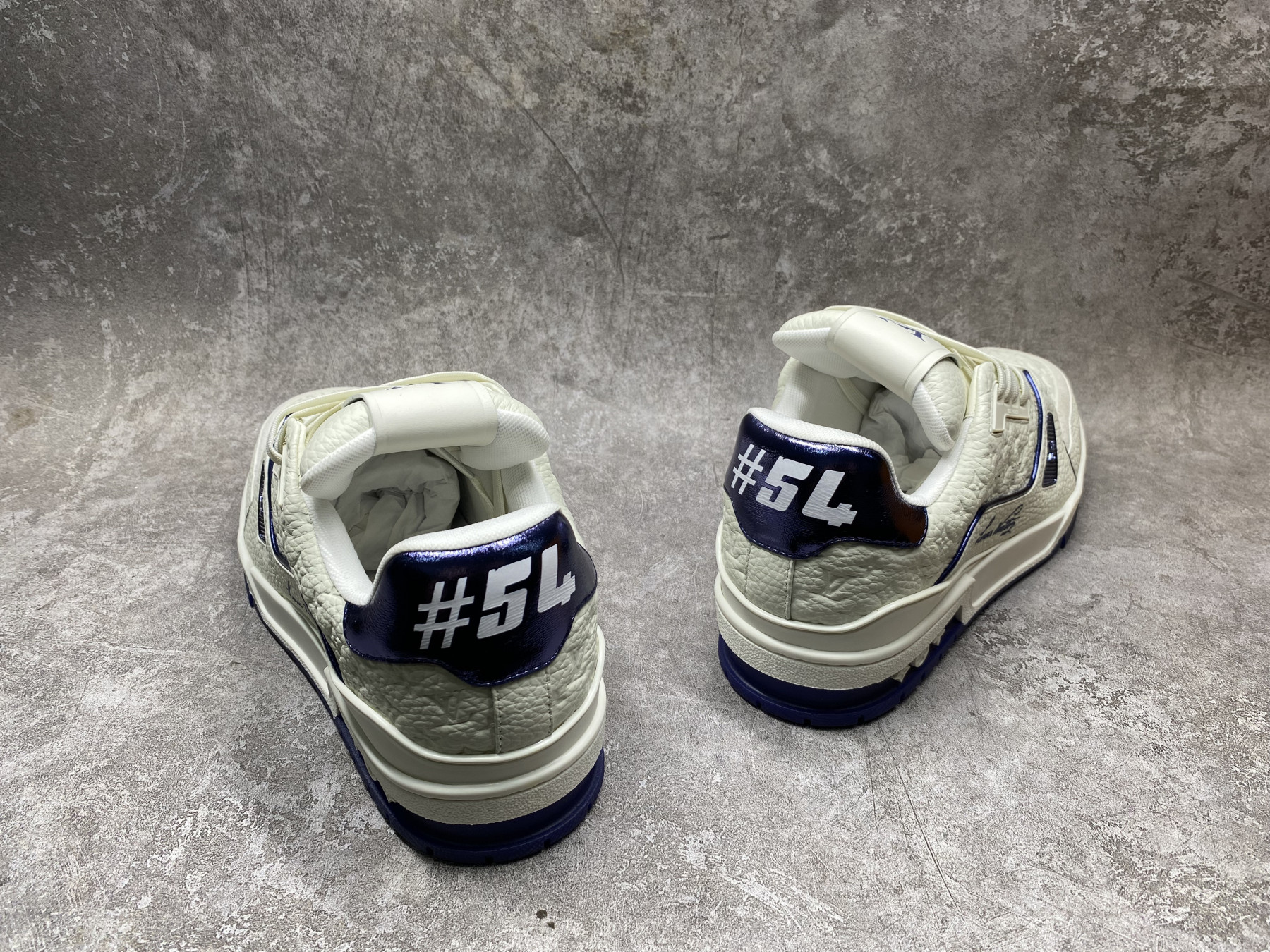 UA LV trainer Sneakers