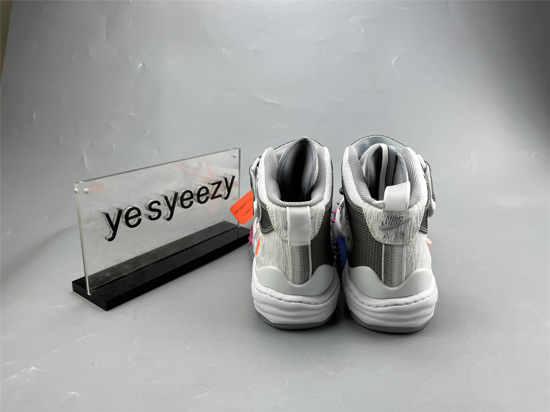 UA OFF-WHITE X NIKE AIR FORCE 1 MID â€œWHITEâ€