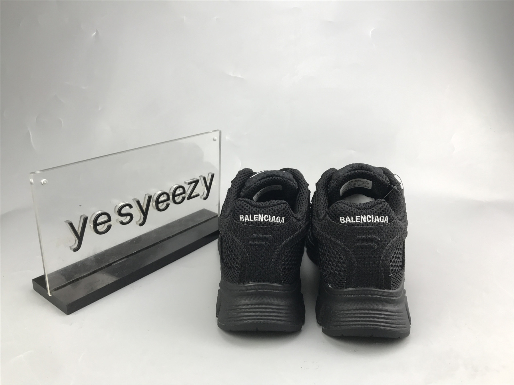 ua phanT0m sneaker black