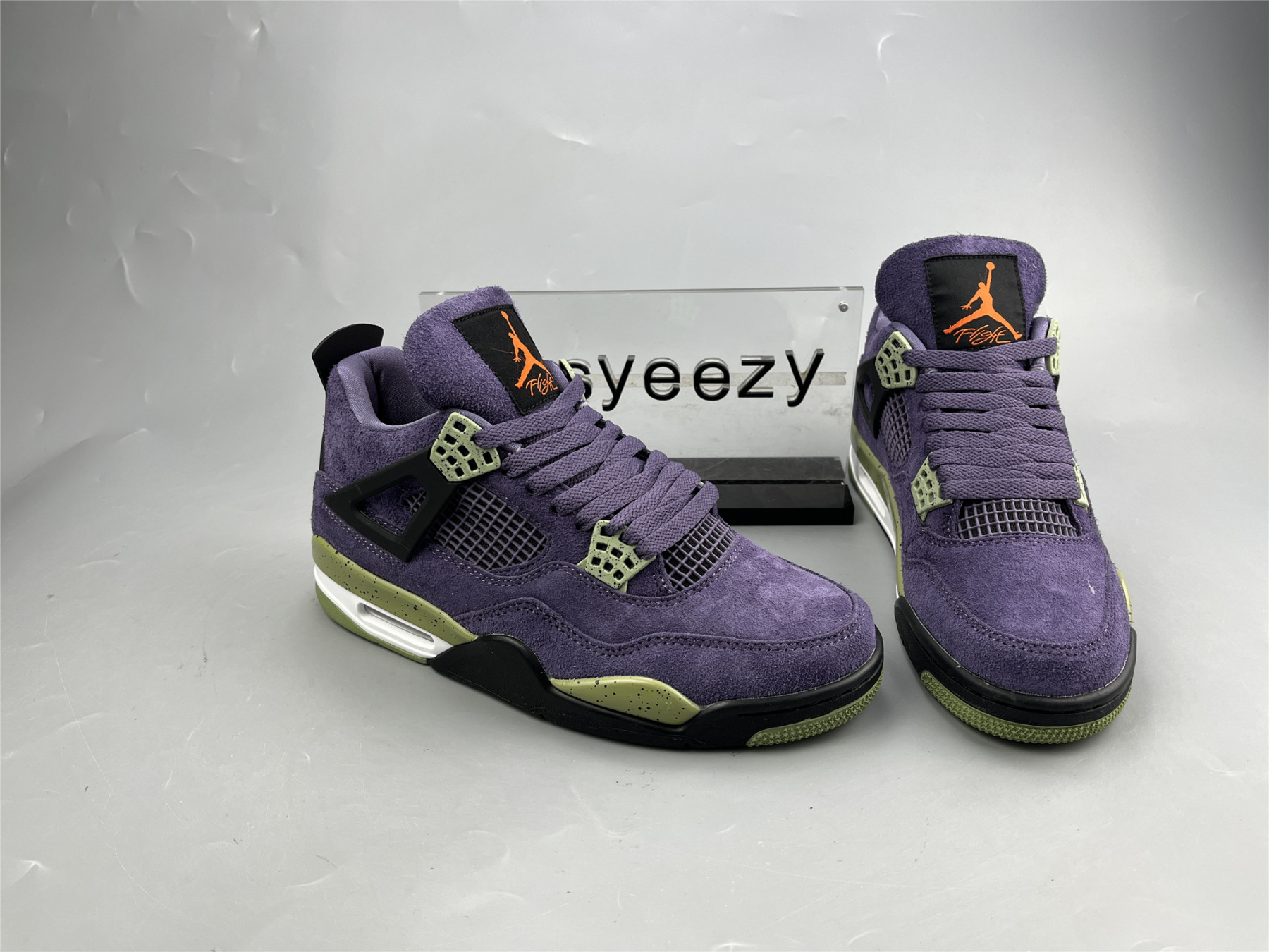 UA WMNS AIR JORDAN 4 RETRO 
