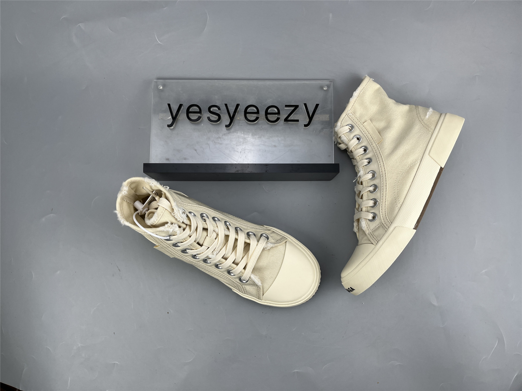 UA PARIS HIGH BEIGE