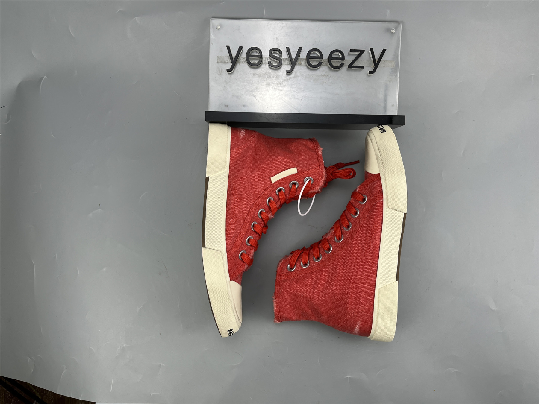 UA PARIS HIGH RED