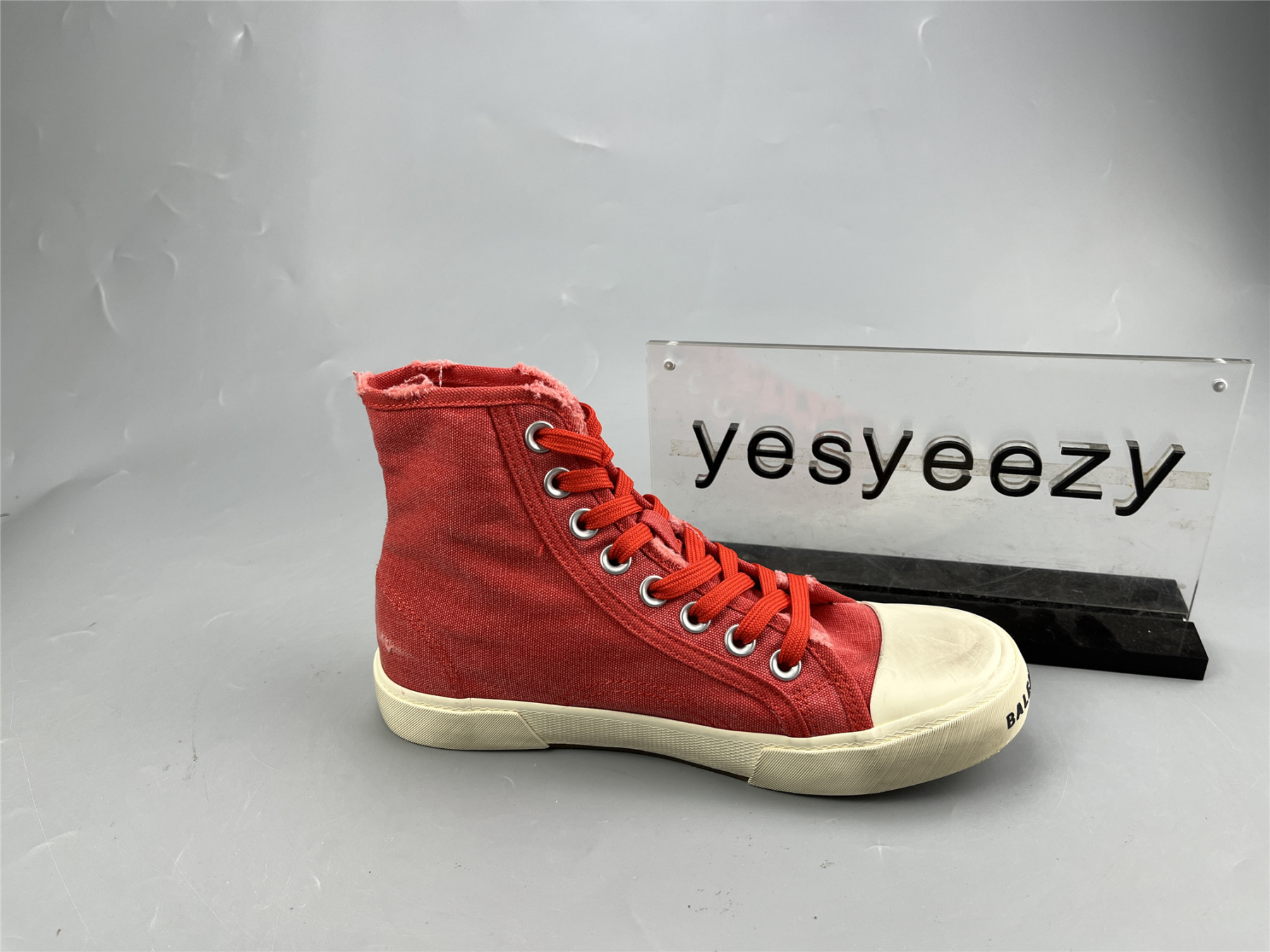 UA PARIS HIGH RED