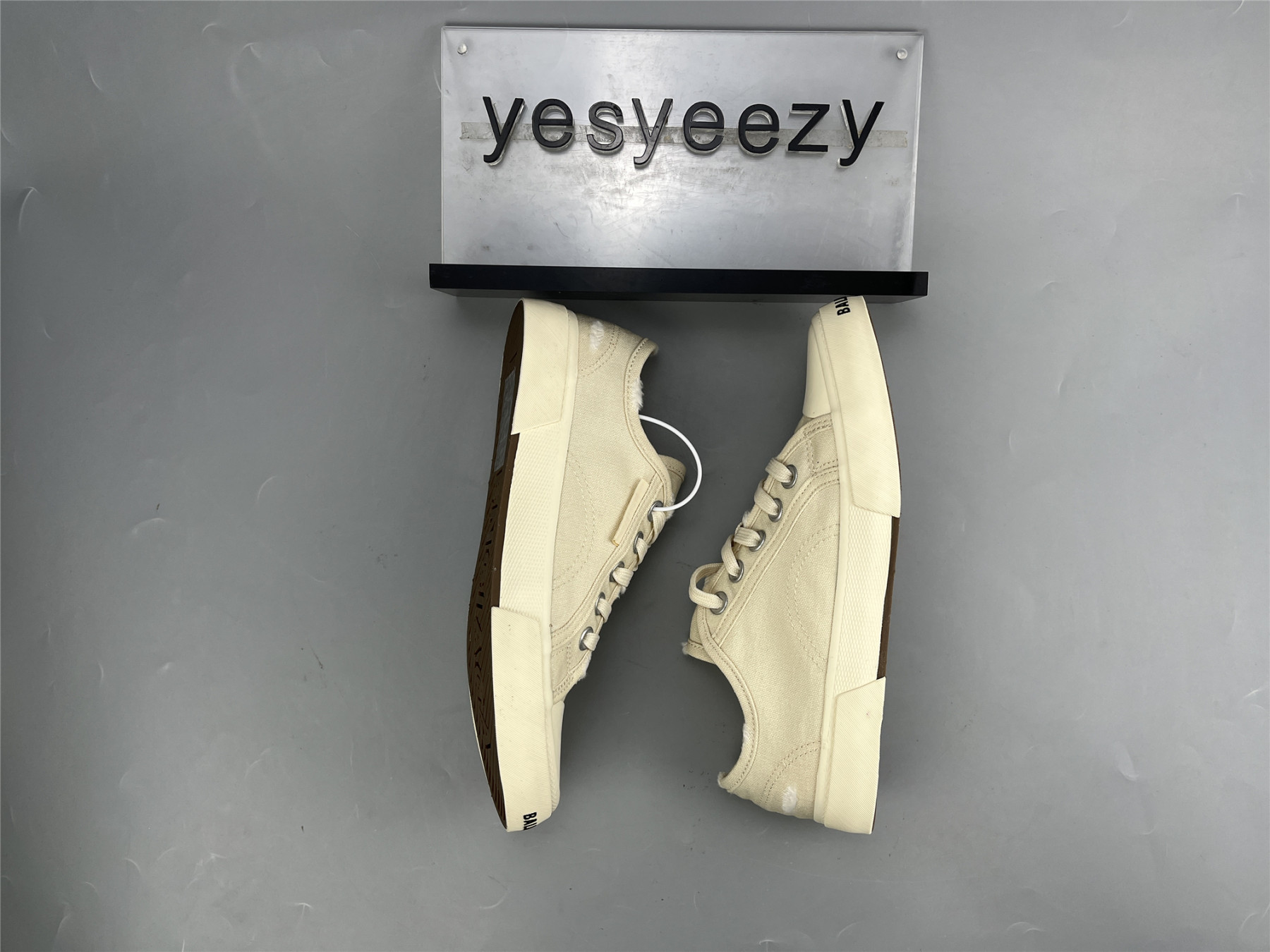 UA PARIS MID BEIGE