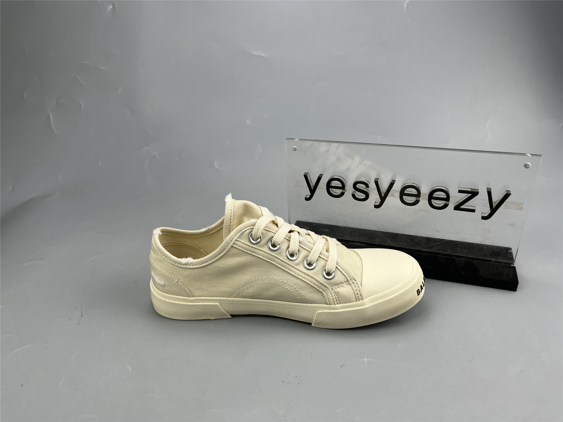 UA PARIS MID BEIGE