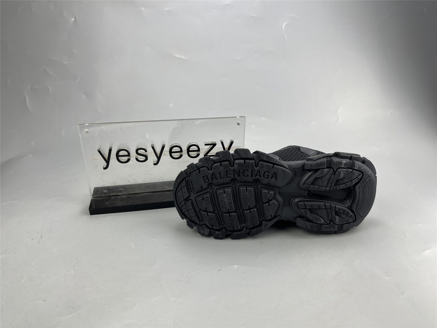 UA TRACK 3 SNEAKER BLACK WHITE