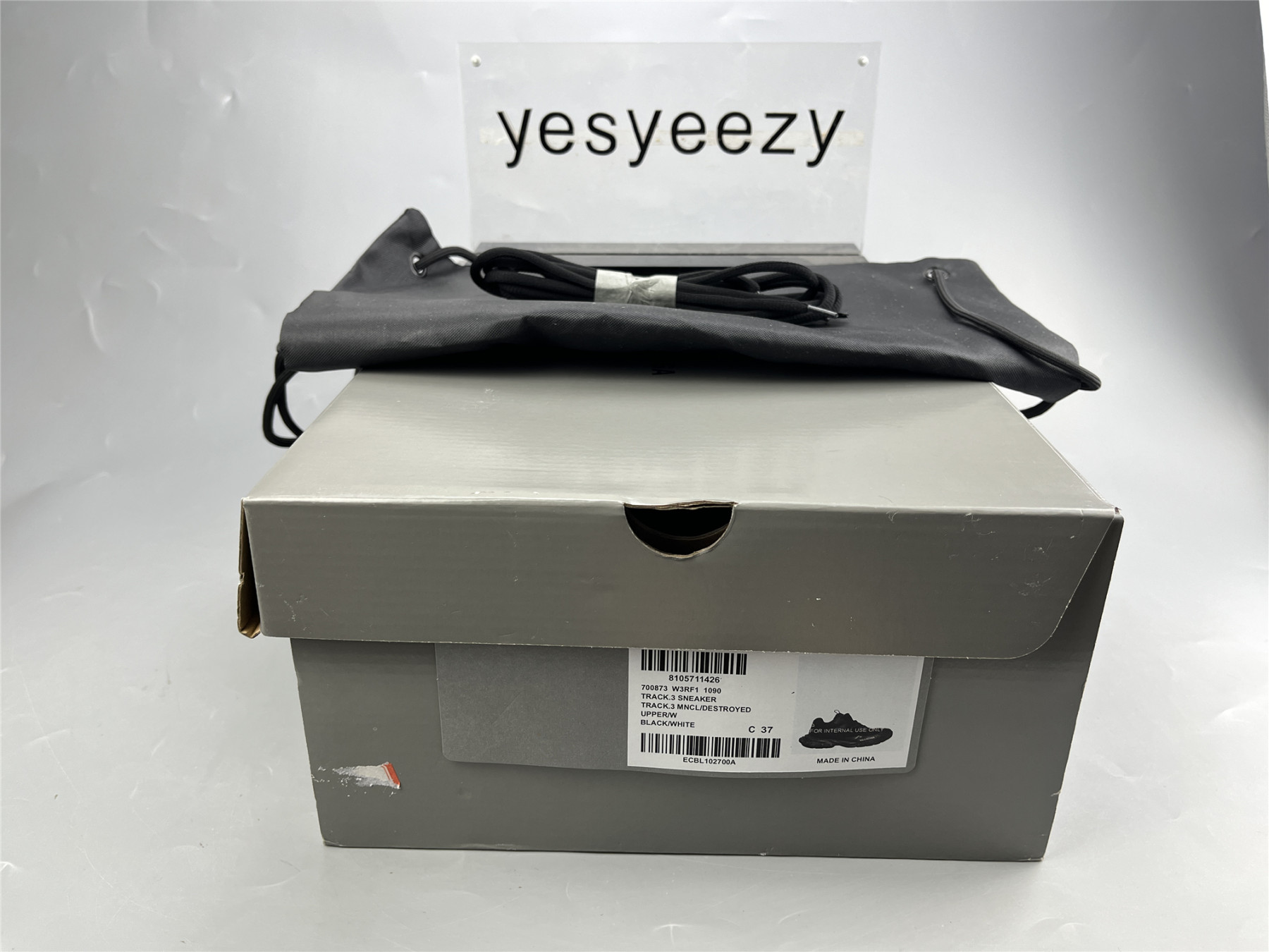 UA TRACK 3 SNEAKER BLACK WHITE