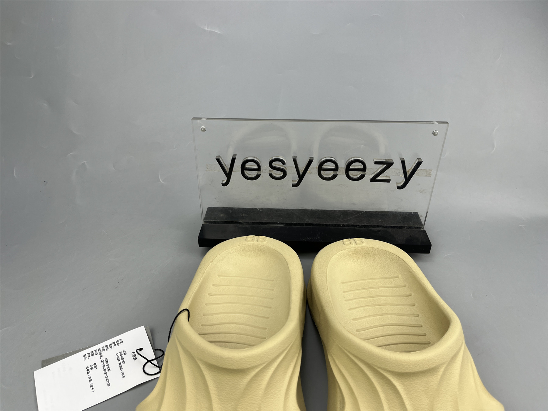 UA MOLD SLIDE YELLOW