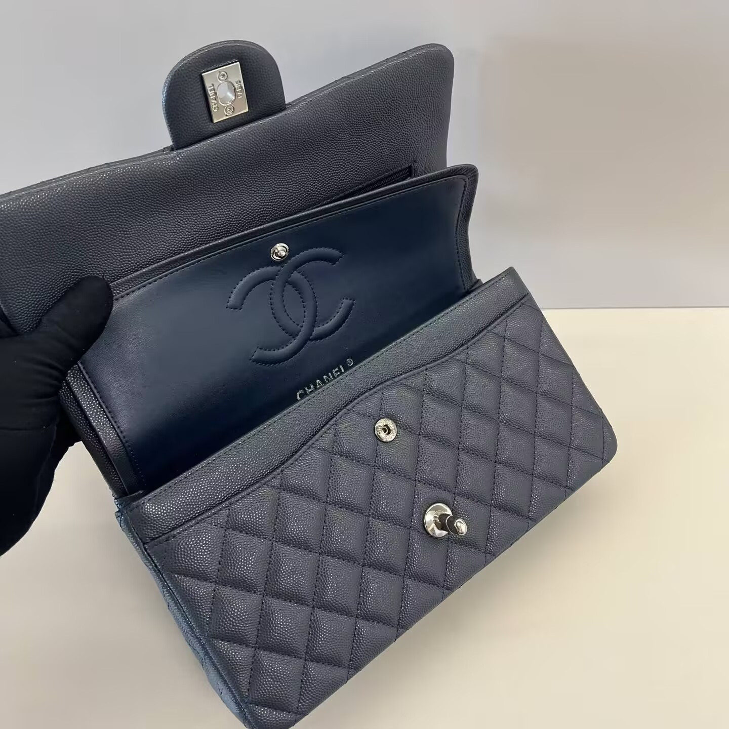 Ch**el classic flap bag 15x25.5x6cm