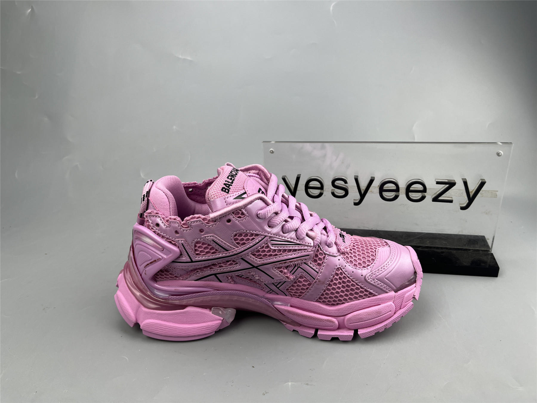UA RUNNER SNEAKER PINK