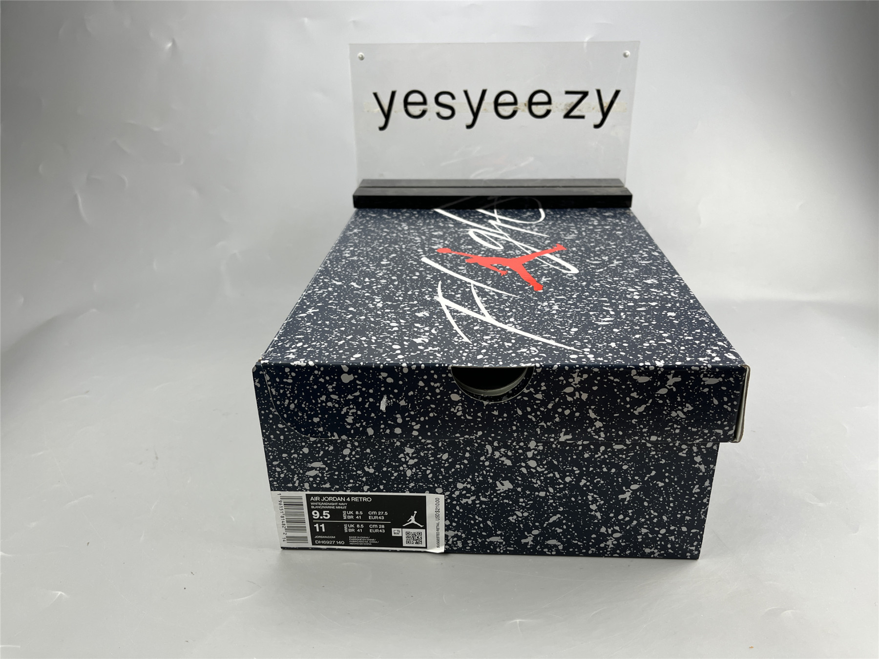 UA AIR JORDAN 4 RETRO 