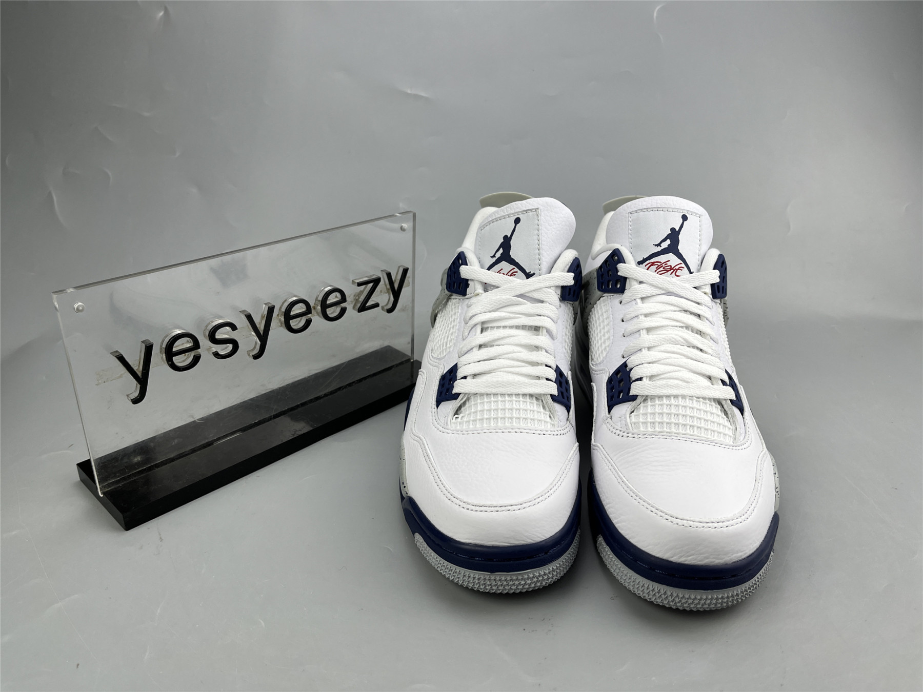 UA AIR JORDAN 4 RETRO 