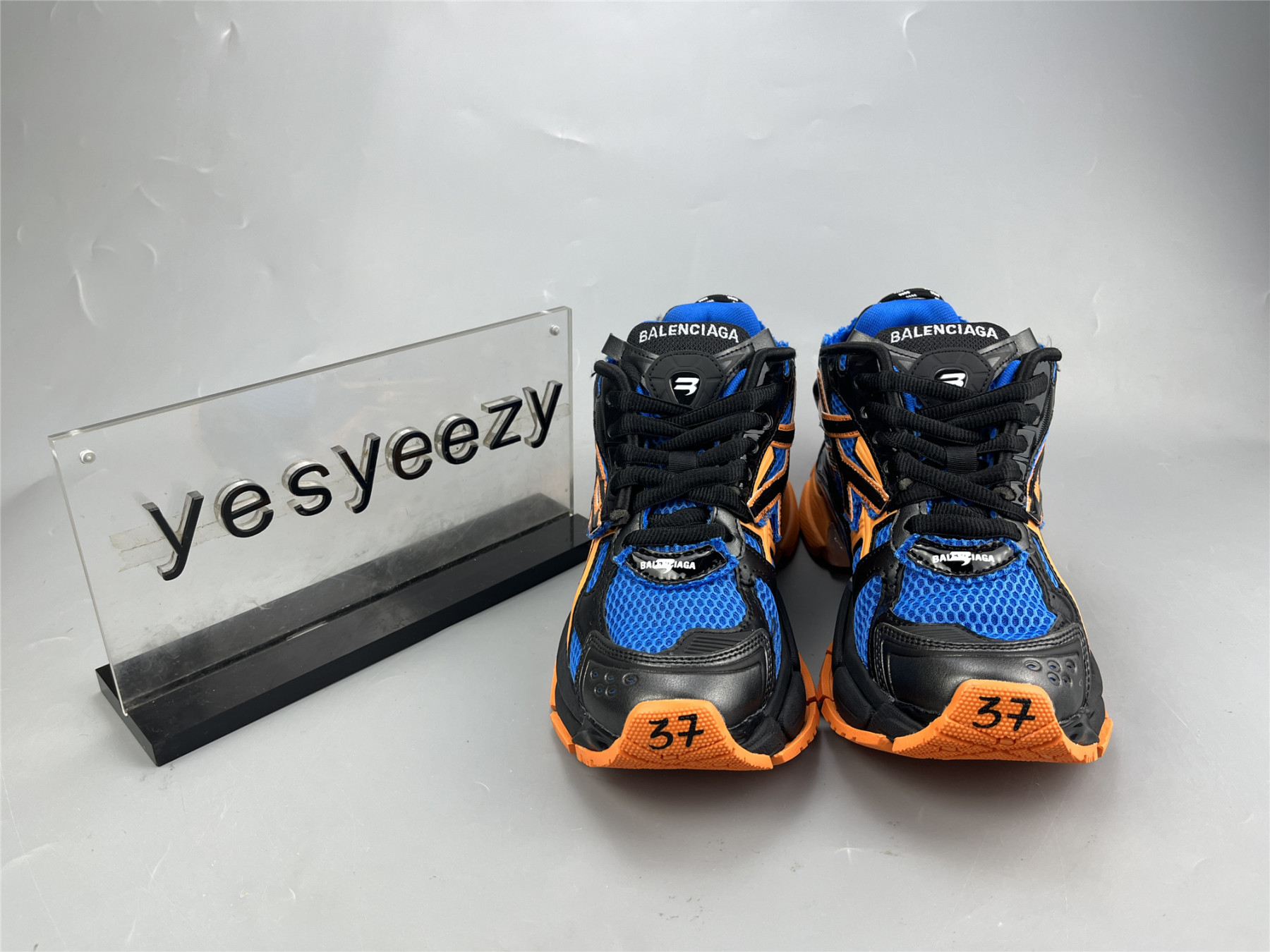 UA RUNNER ROYAL ORANGE