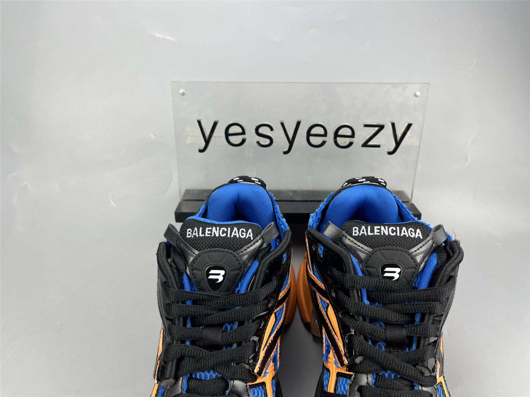 UA RUNNER ROYAL ORANGE