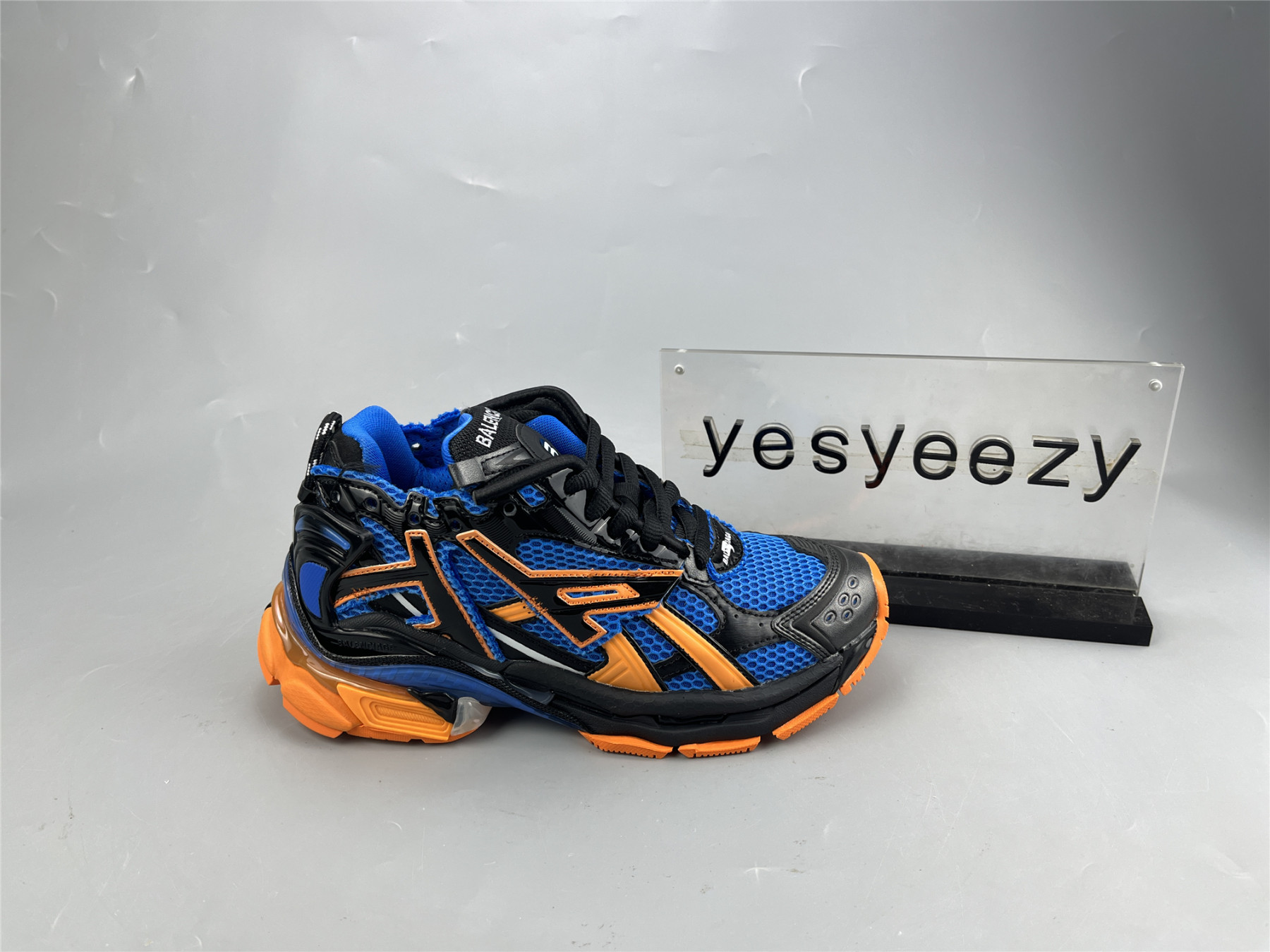 UA RUNNER ROYAL ORANGE