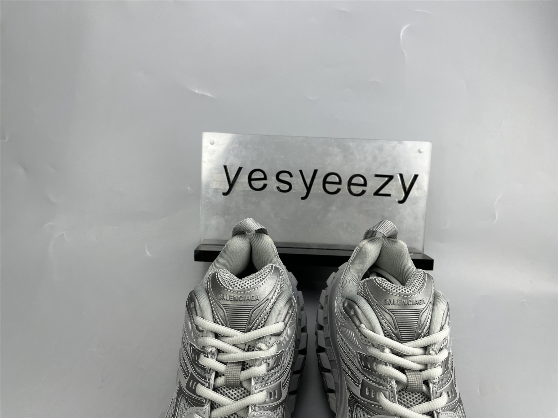 UA DEFENDER GREY