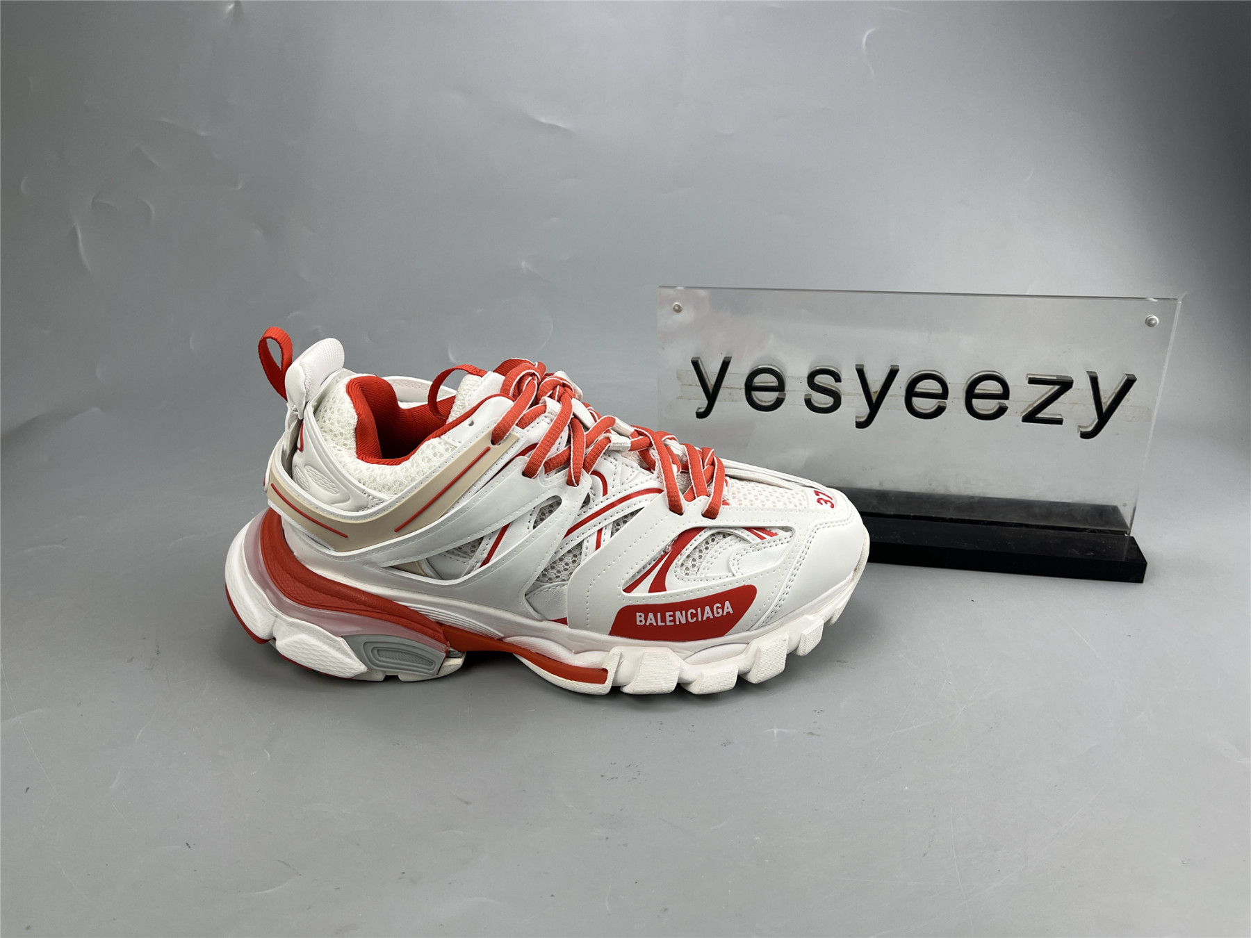 UA TRACK SNEAKER WHTE RED