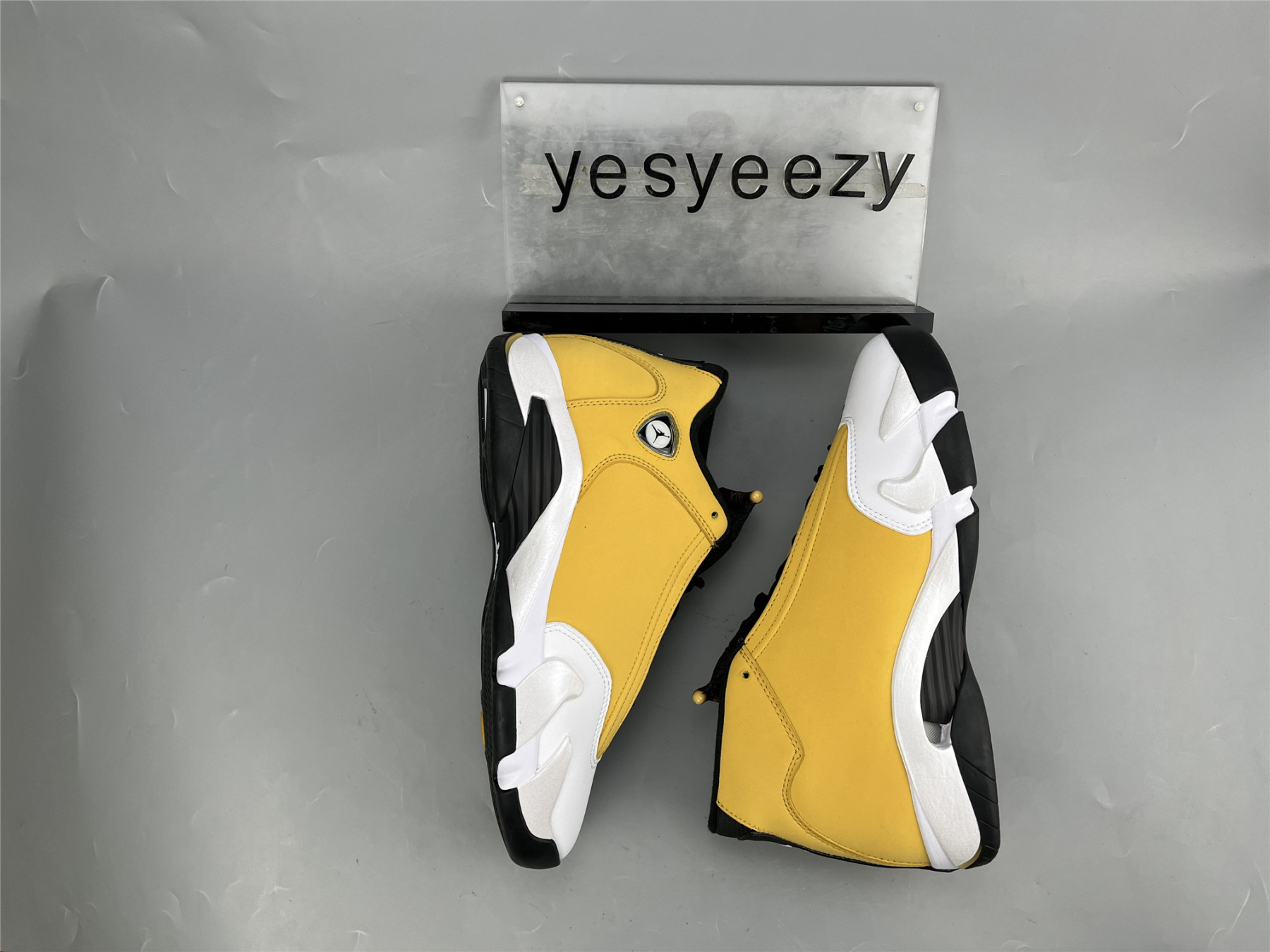UA AIR JORDAN 14 RETRO 