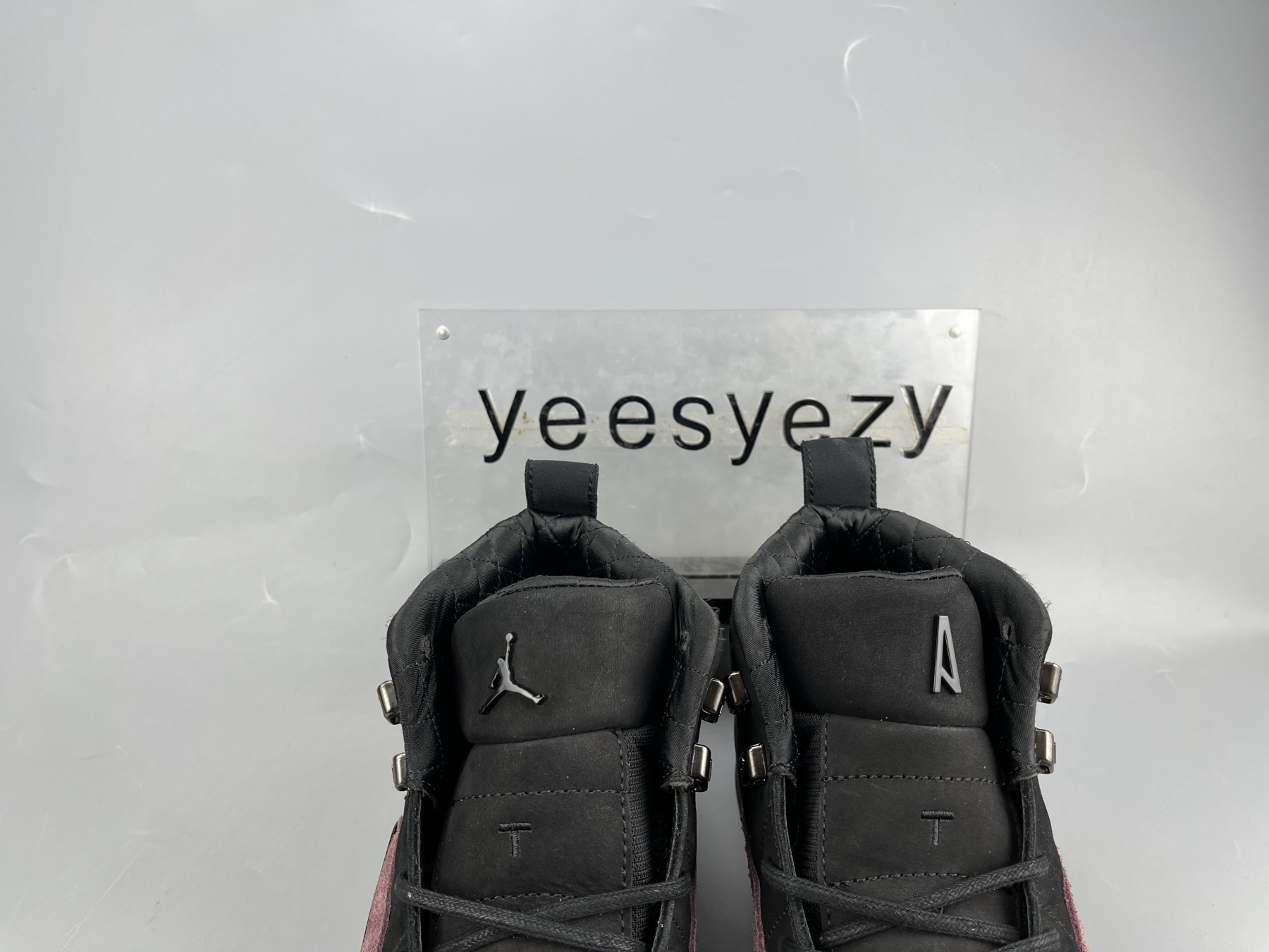 UA A MA MANIÃ‰RE X WMNS AIR JORDAN 12 RETRO 