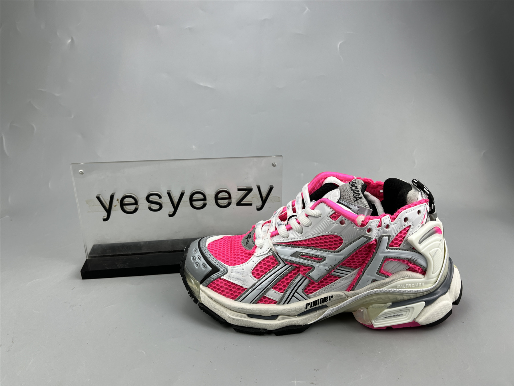 UA RUNNER PINK GREY BLK