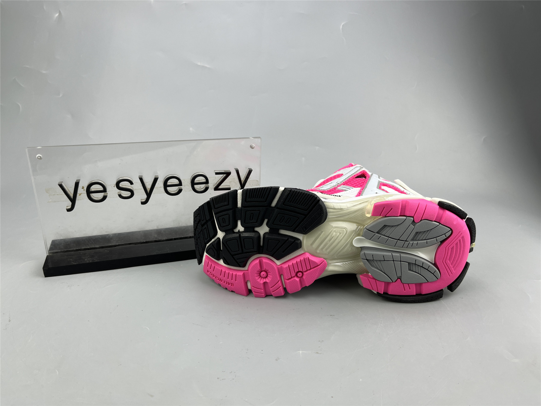 UA RUNNER PINK GREY BLK