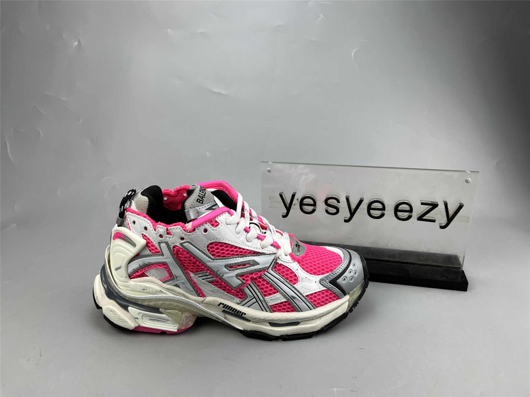 UA RUNNER PINK GREY BLK