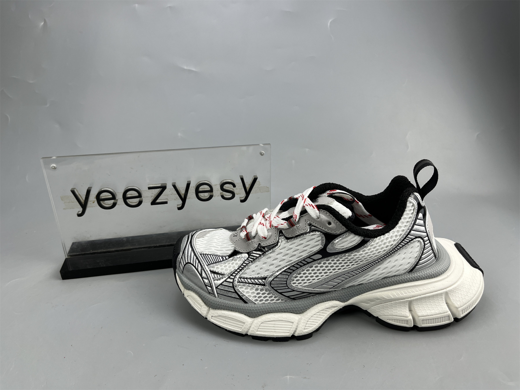 UA RUNNER GREY RED