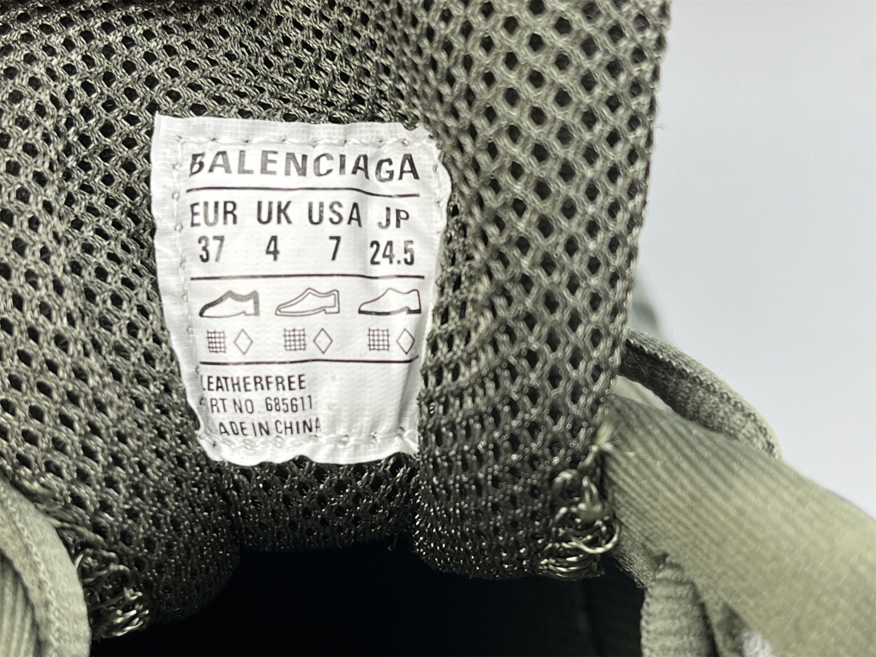 UA DEFENDER KAKI