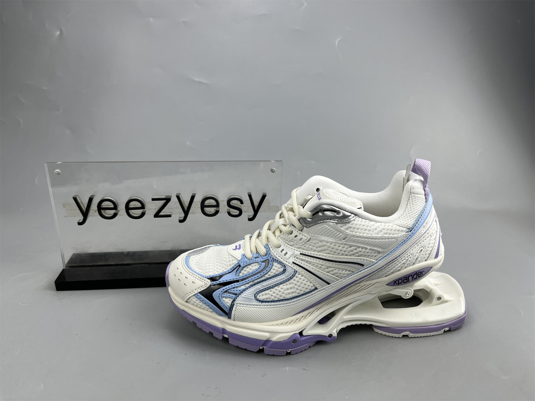 UA X-PANDER WHITE PURPLE BLUE