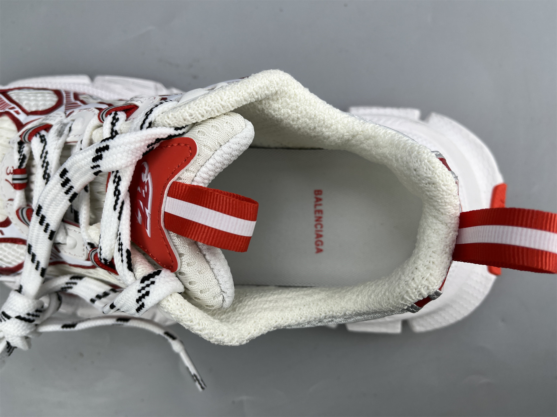 UA RUNNER WHITE RED