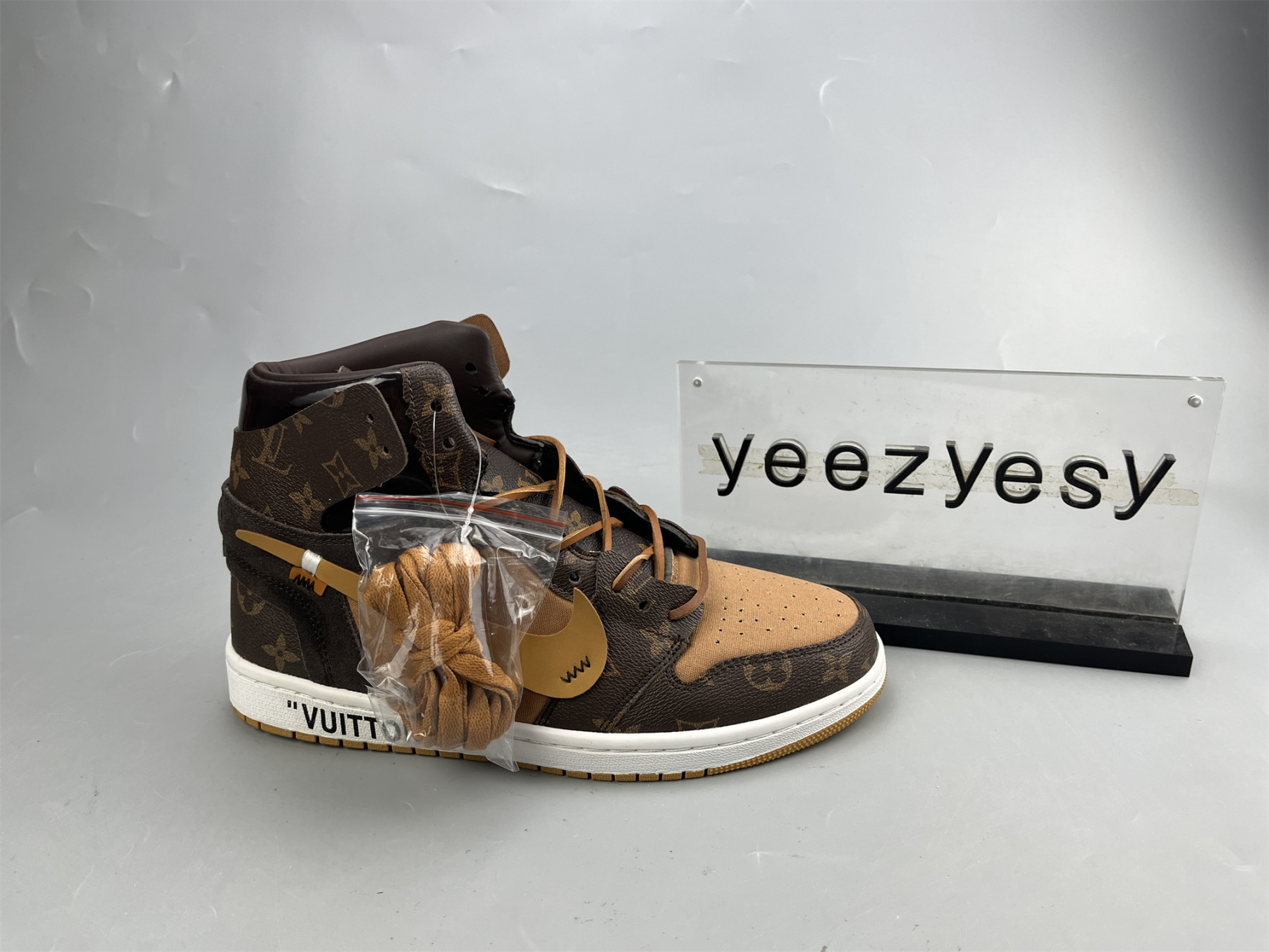 UA LV OFF WHITE X NIKE AIR JORDAN 1 RETRO HIGH