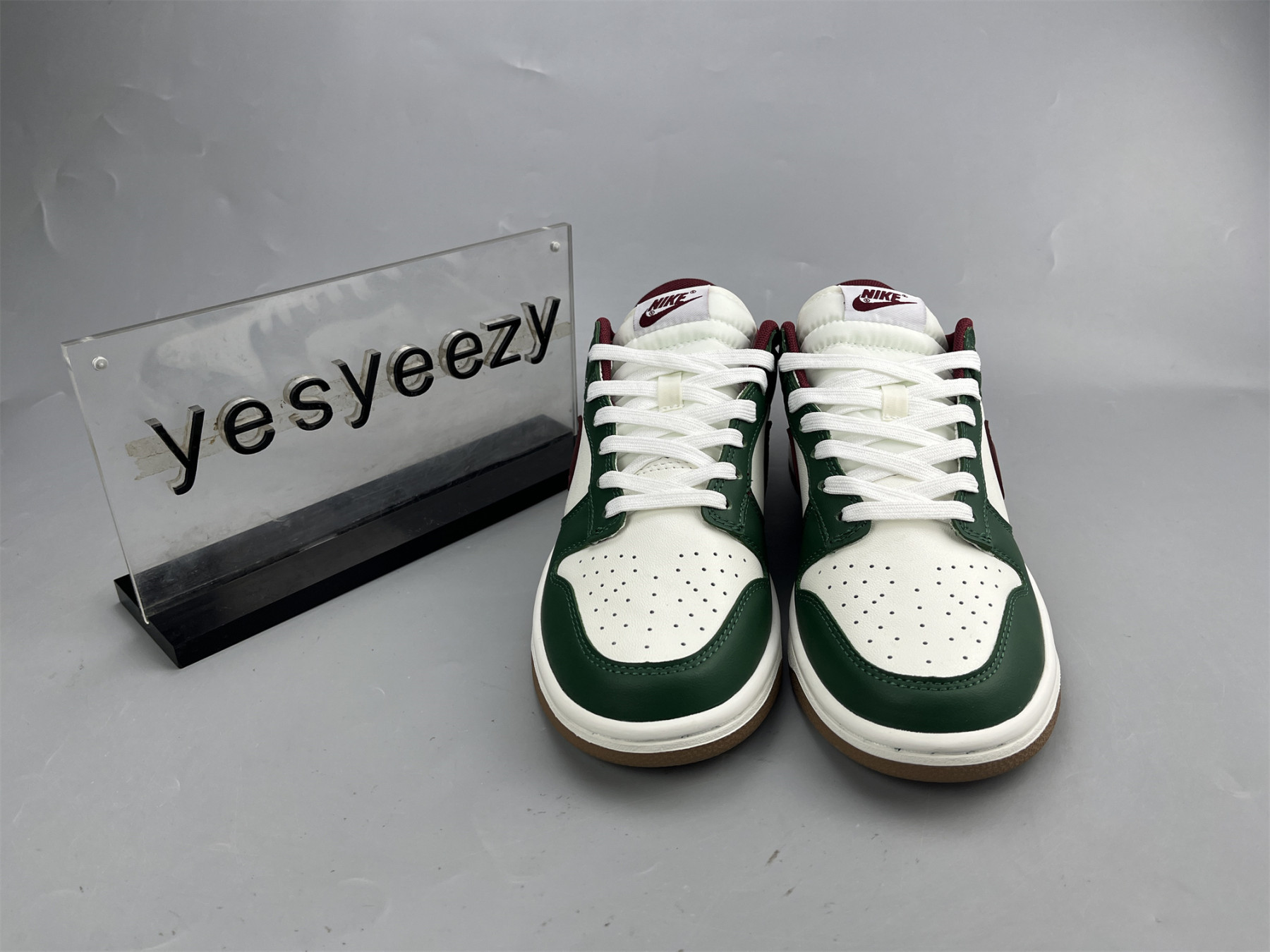 UA NIKE DUNK LOW 