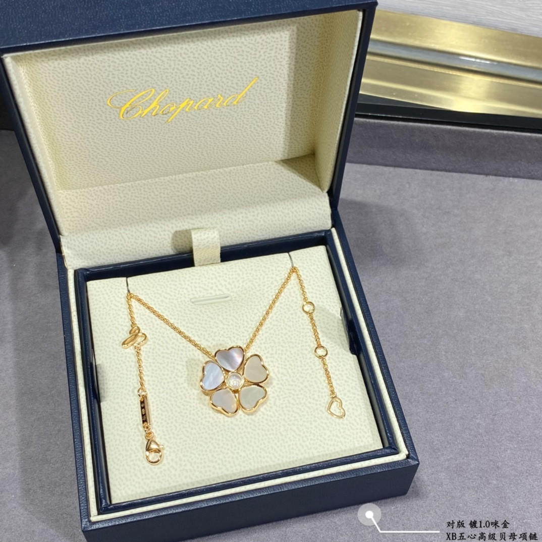 Chopard Five Hearts Mother-of-Pearl  Necklace
