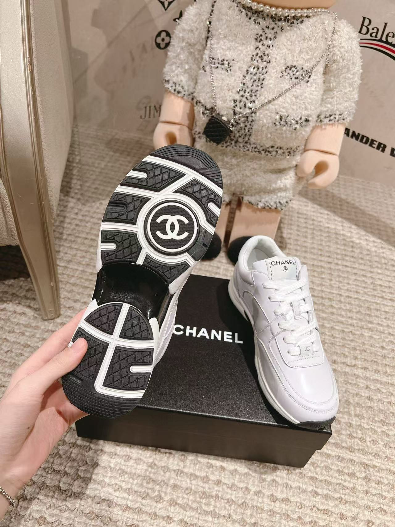 UA Ch**el SNEAKERS Fabric
