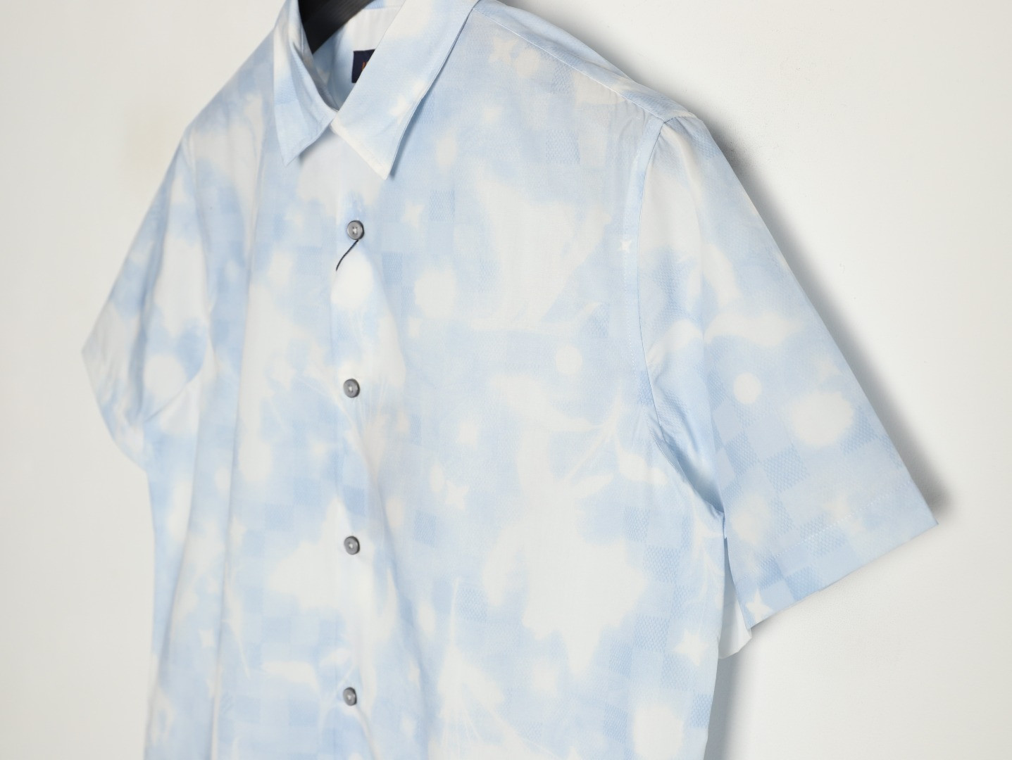 l0vis Vvtt0n short-sleeved shirts