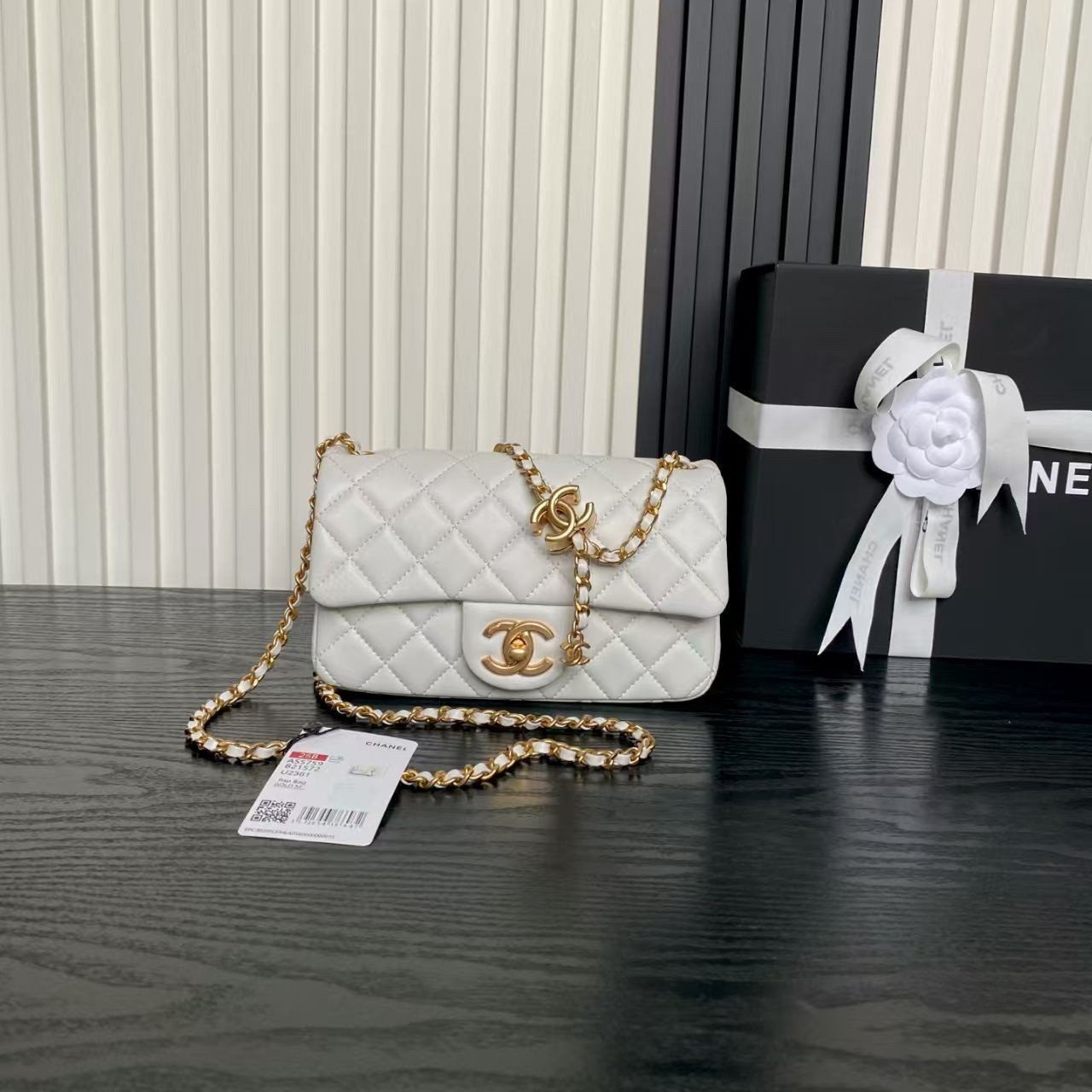 Ch**el Mini Flap Bag 20x13x7cm