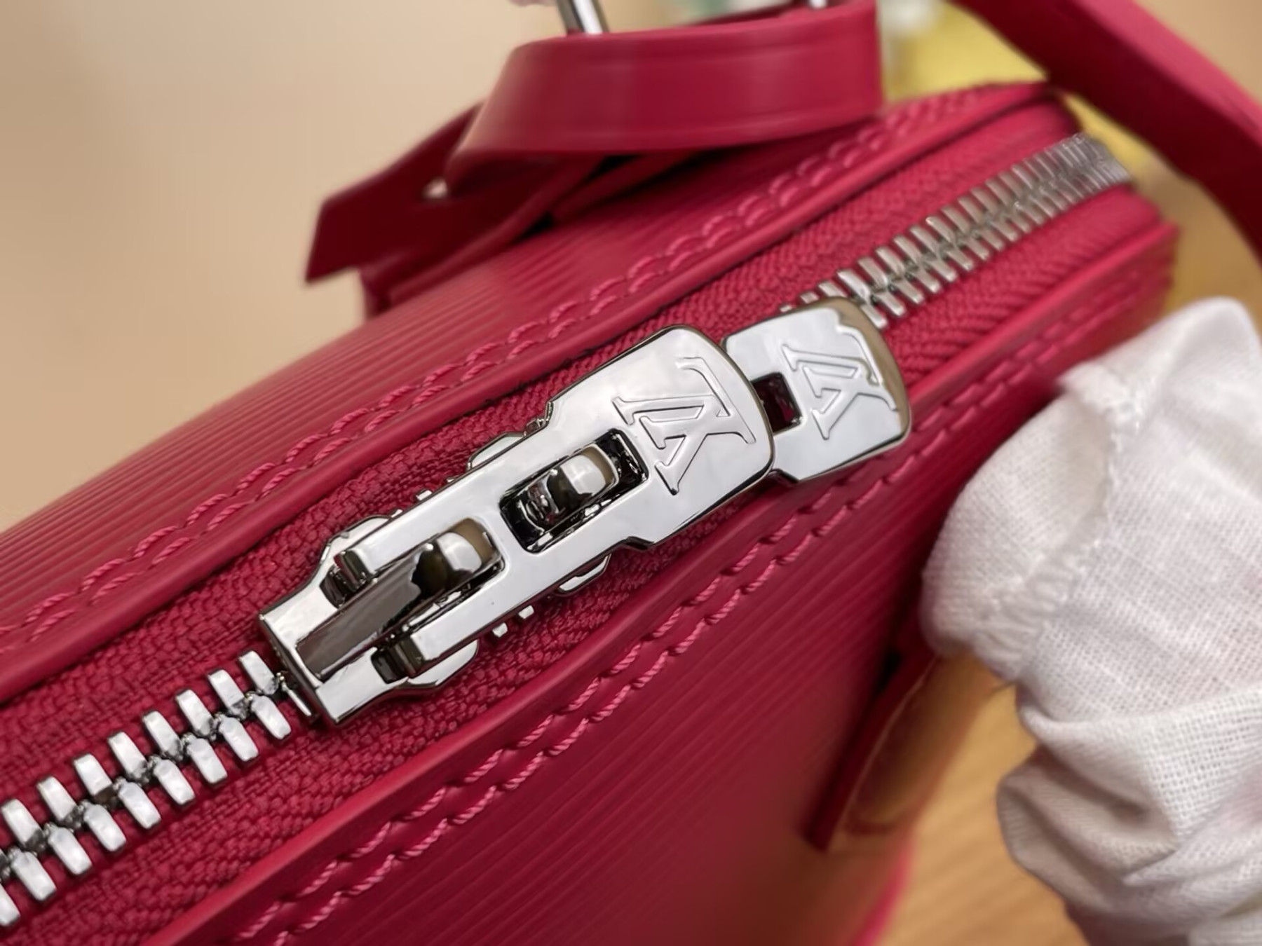LV ALMA BB M29125 23.5x17.5x11.5cm