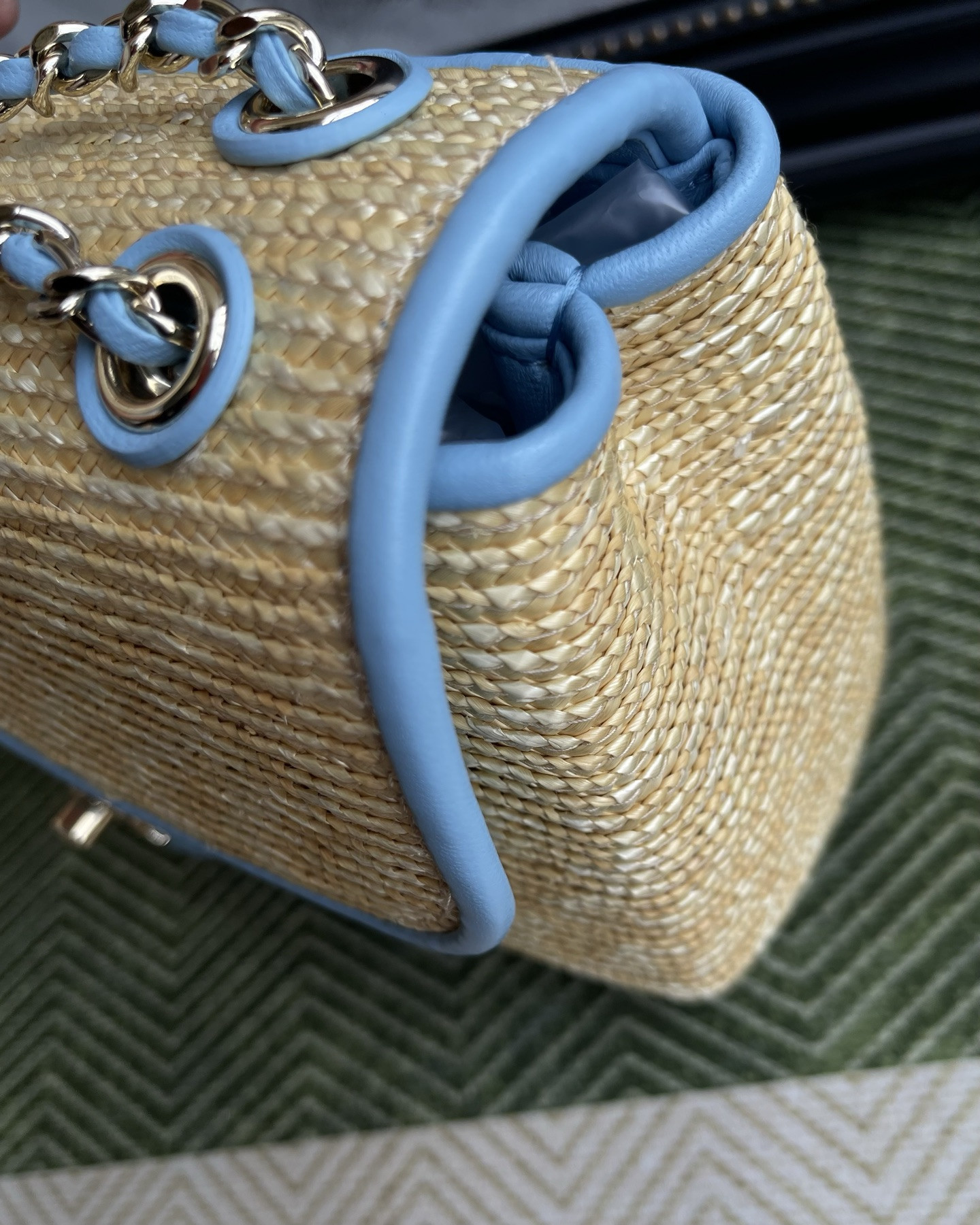 Ch**el flap bag as6017 23x14.5x6cm