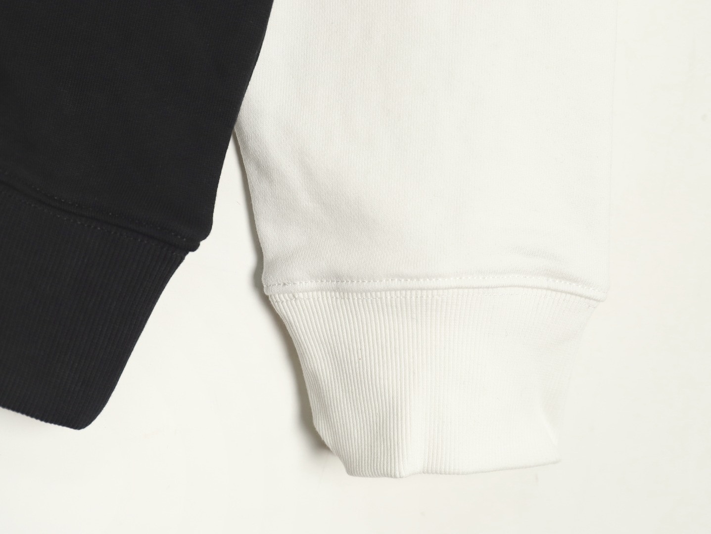 Gvc*1 24Fw Hoodies