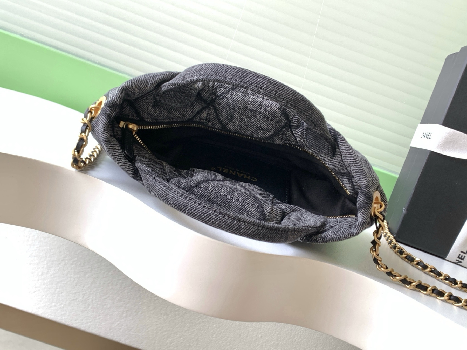 Ch**el mini bow bag 18x26x5cm