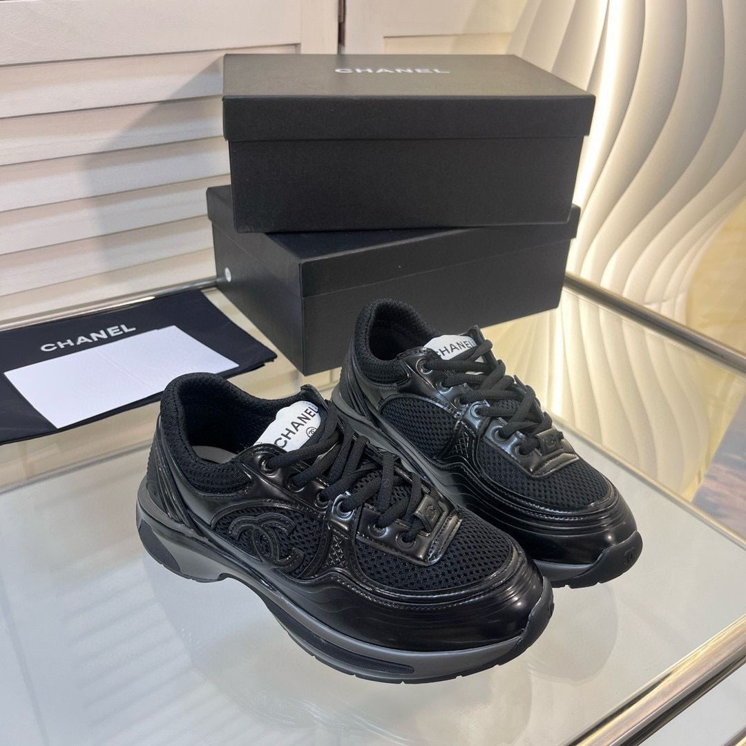 UA Ch**el SNEAKERS