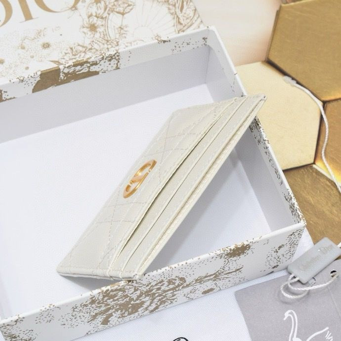 D10r Card Holder